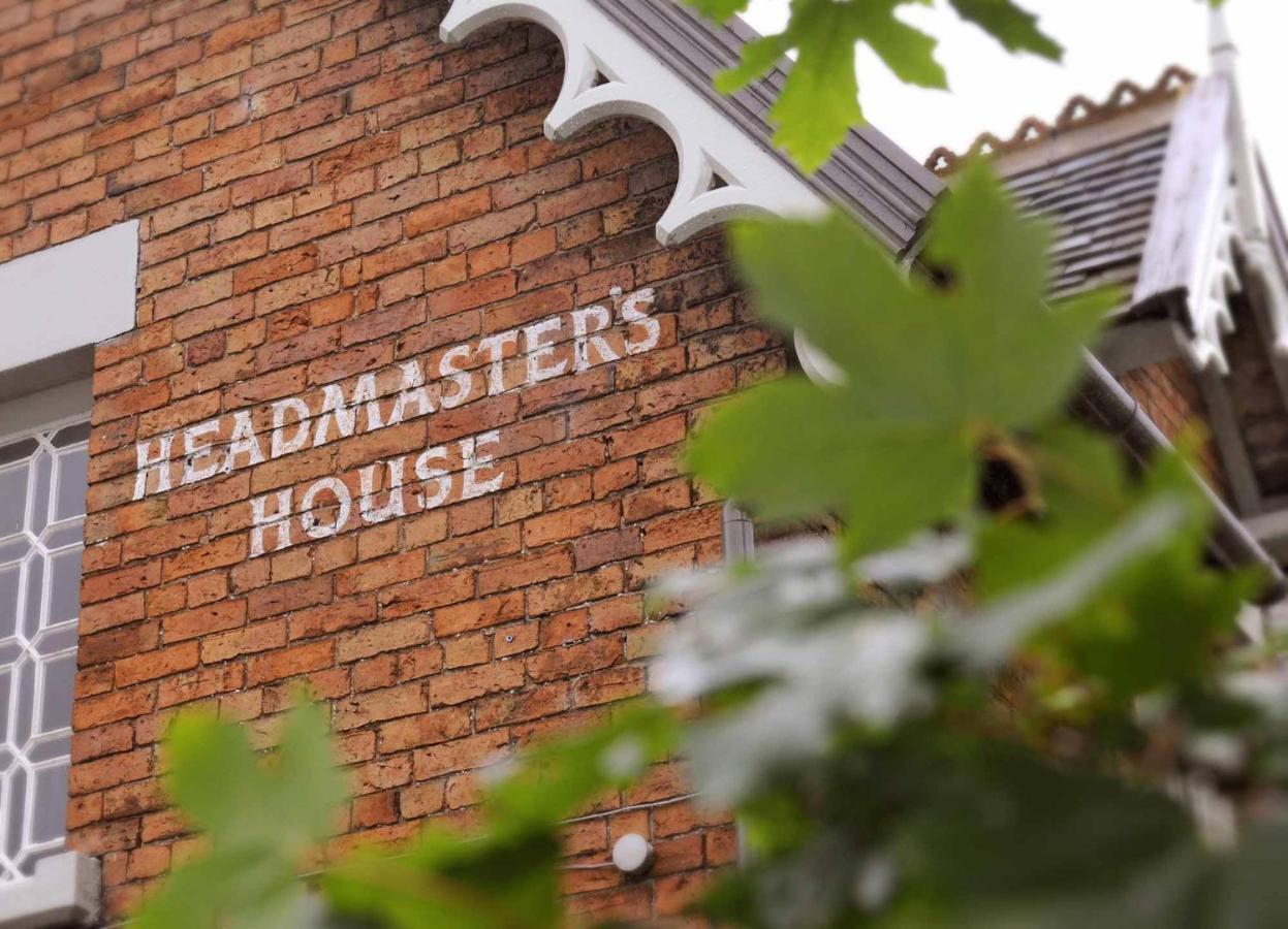 The Cholmondeley Arms Hotel Wrenbury Buitenkant foto